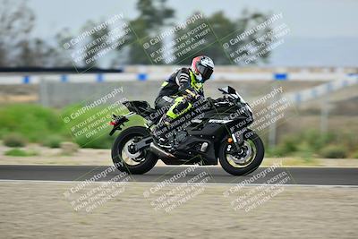 media/Apr-18-2025-TrackDaz (Fri) [[45f5874c44]]/C Group/Session 1 (Turn 7)/